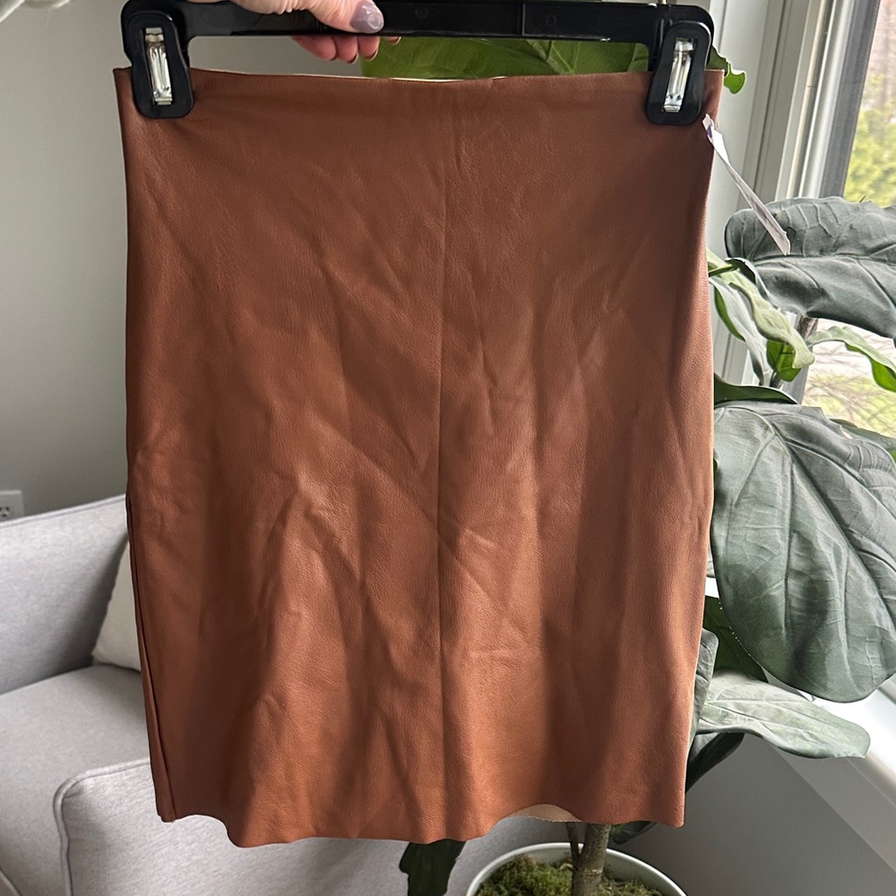 Commando Faux Leather Cognac Pencil Skort NWT- Women’s M